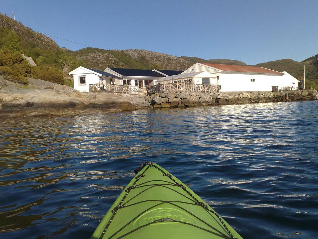 Gulen Dive Resort Dalsoyra Bagian luar foto
