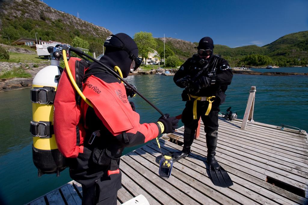 Gulen Dive Resort Dalsoyra Bagian luar foto